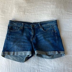 Vigoss Studio Cuffed Shorts